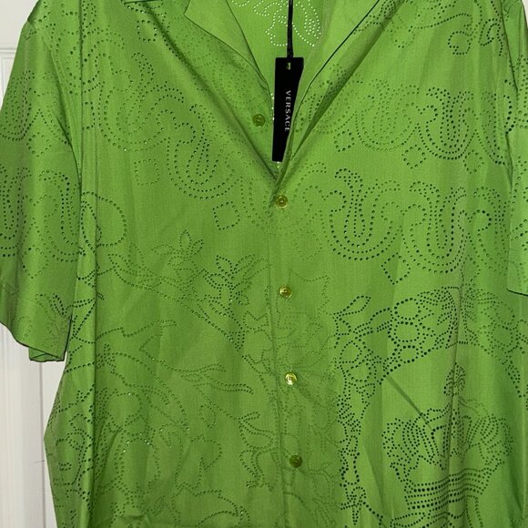 AUTH MENS VERSACE SHORT SLEEVE BUTTON UP SHIRT SIZE 48 OVERSIZE APPROX LARGE - Picture 4 of 16